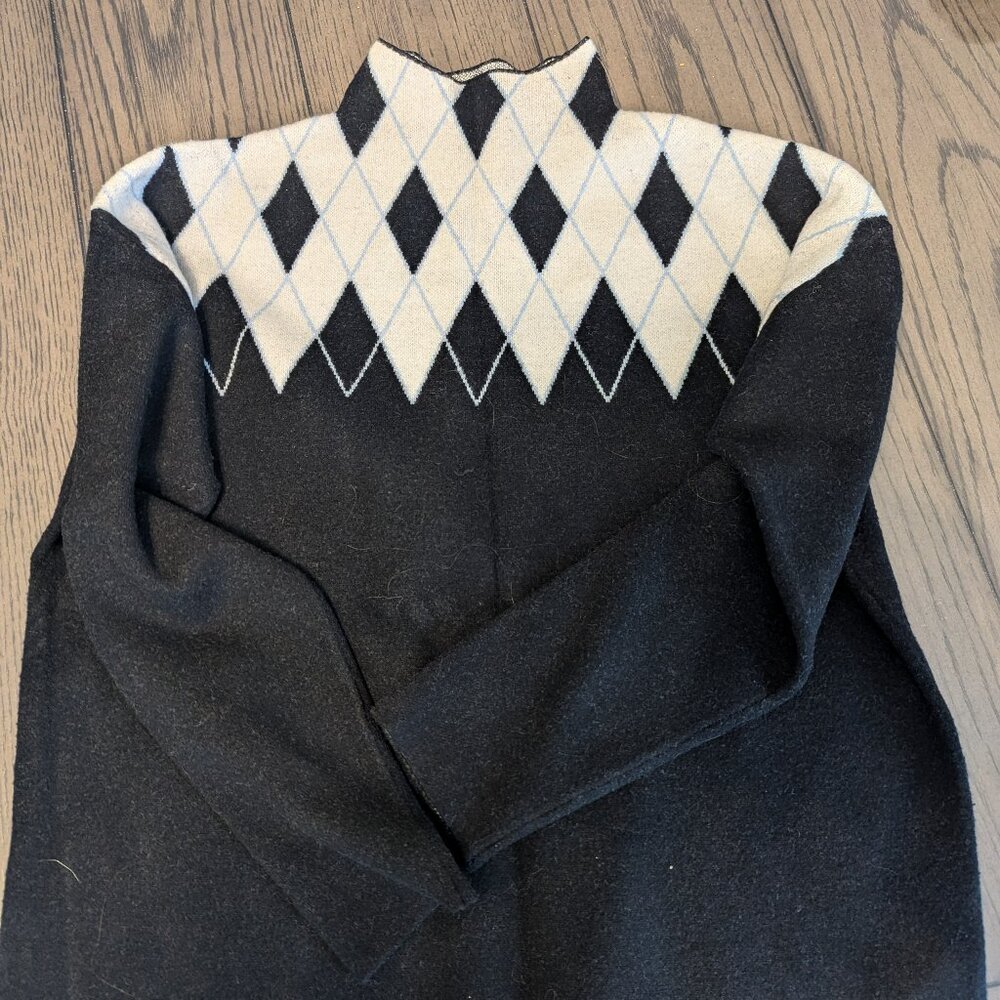 Sweater - Picture 3 of 3